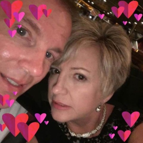 Meet your Posher, Lisa - Picture 1 of 1